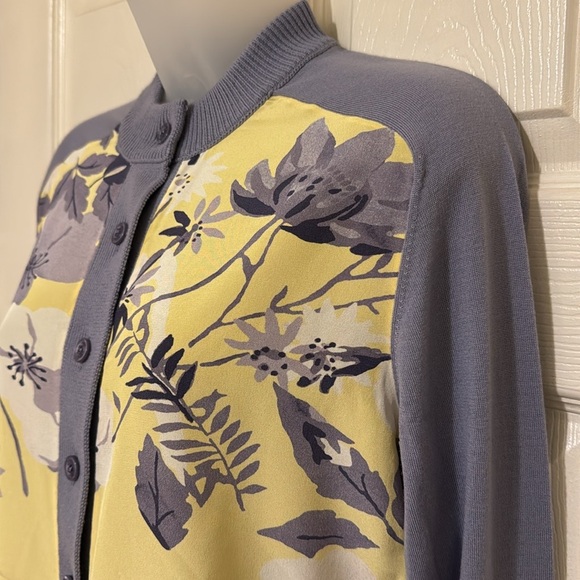 St. John Merino Wool & Silk Floral Panel Button Down Cardigan Size S READ - Picture 5 of 15